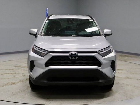 Used 2025 Toyota RAV4 XLE image 6