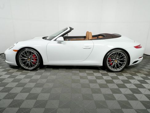 Certified 2018 Porsche 911 Carrera 4S image 36
