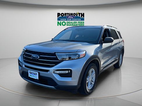 Used 2022 Ford Explorer XLT w/ Equipment Group 202A AWD/4WD image 16