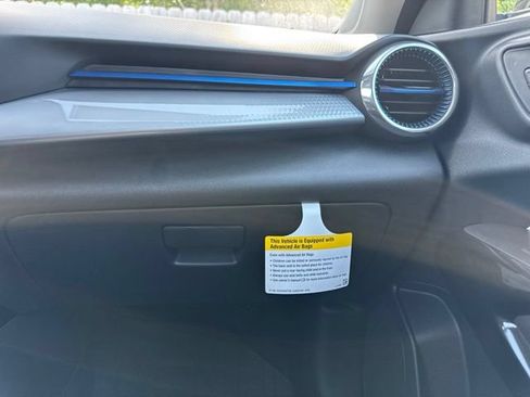 New 2026 Chevrolet Trax LT w/ Driver Confidence Package FWD image 18