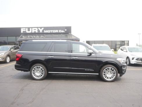 Used 2024 Ford Expedition Max Platinum AWD/4WD image 1