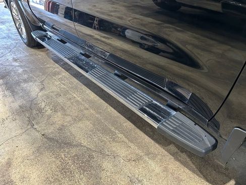 Used 2020 Chevrolet Silverado 1500 LTZ w/ LTZ Plus Package AWD/4WD image 18