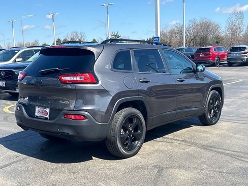 Used 2017 Jeep Cherokee Sport w/ Cold Weather Group image 11