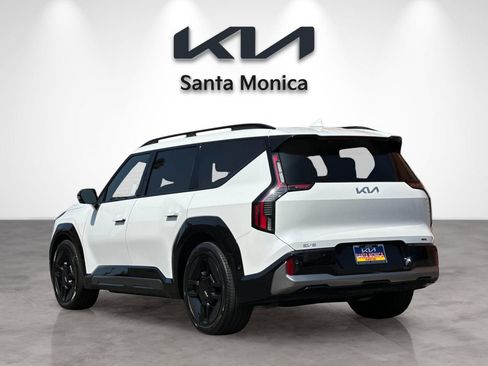 Certified 2024 Kia EV9 GT-Line AWD/4WD image 4