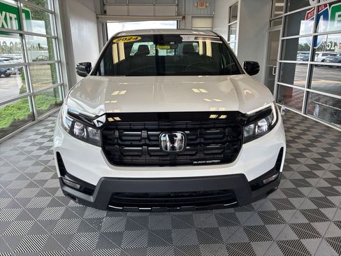 Used 2024 Honda Ridgeline Black Edition image 2
