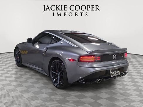 Used 2024 Nissan Z Performance w/ Floor Mat Package RWD image 7