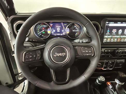 Used 2023 Jeep Wrangler Unlimited w/ Cold Weather Group AWD/4WD image 13