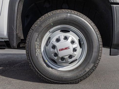 New 2026 GMC Sierra 3500 Pro image 9