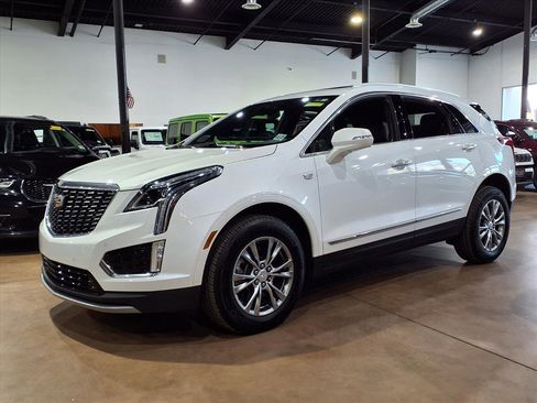 Used 2023 Cadillac XT5 Premium Luxury image 3