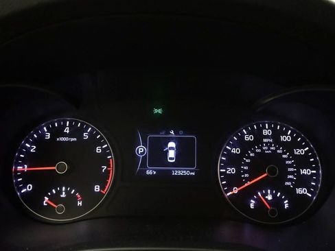 Used 2017 Kia Optima LX FWD image 4
