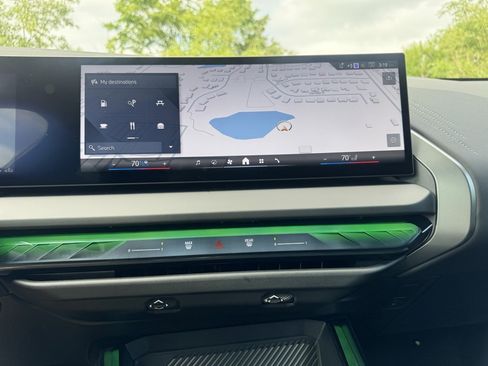 Used 2026 BMW X3 xDrive30 w/ Premium Package image 8