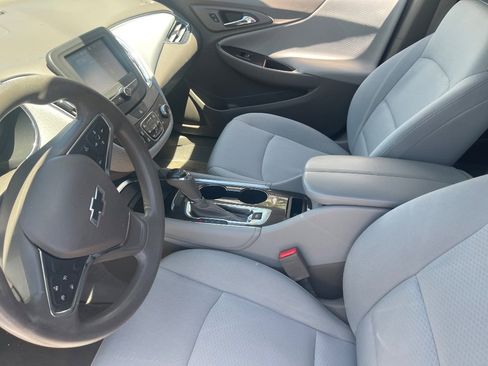 Used 2017 Chevrolet Malibu Hybrid FWD image 11