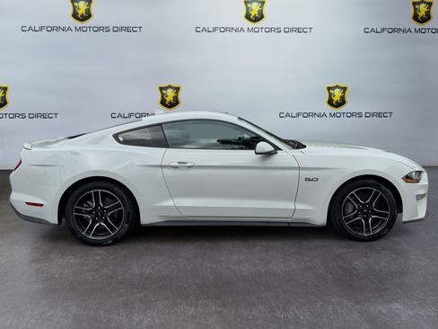 Used 2022 Ford Mustang GT RWD image 6