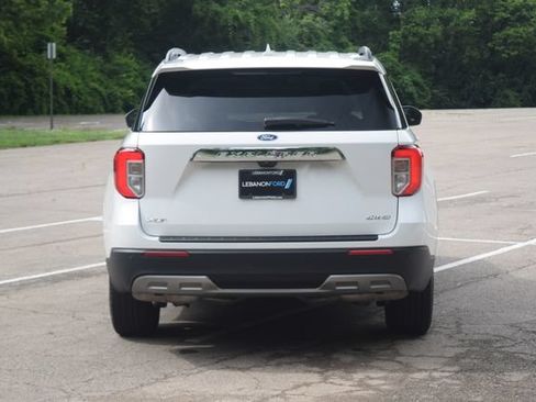 Used 2023 Ford Explorer XLT w/ Equipment Group 202A AWD/4WD image 26