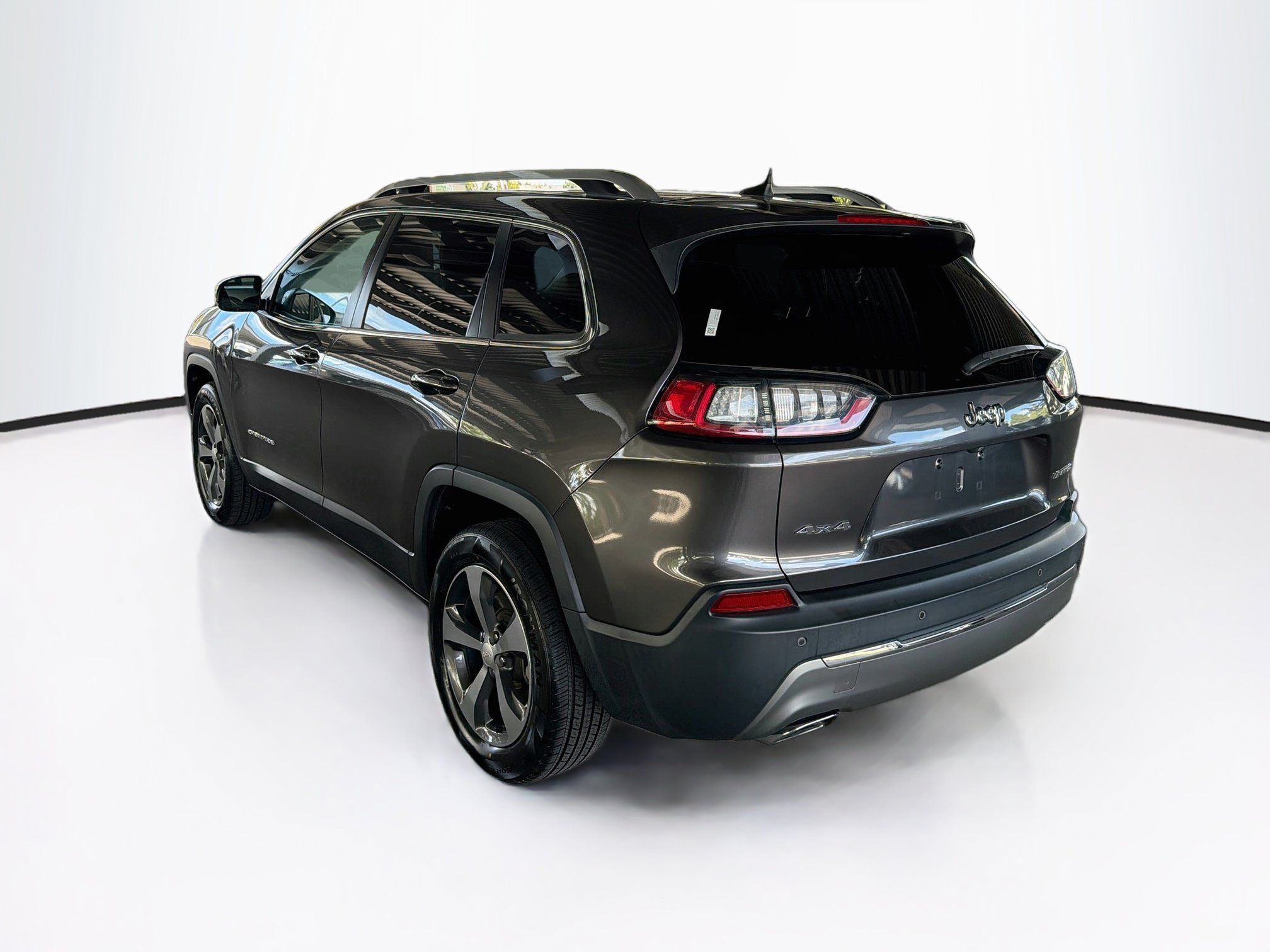 Used 2019 Jeep Cherokee Limited AWD/4WD image 5