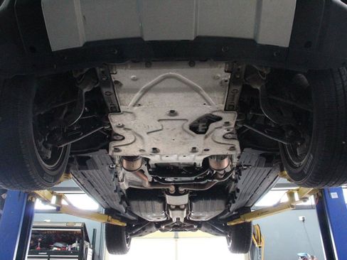Used 2015 Land Rover Range Rover Sport HSE AWD/4WD image 91