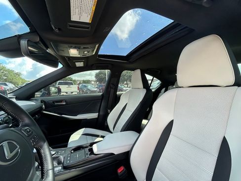 Used 2024 Lexus IS 500 RWD image 12