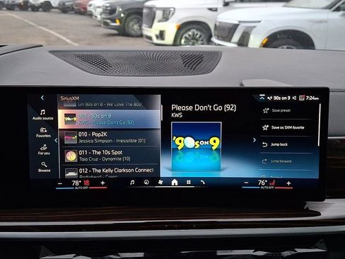 Used 2025 BMW X7 xDrive40i image 21