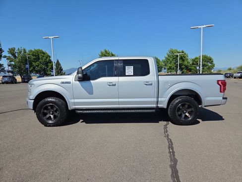 Used 2016 Ford F150 Lariat w/ Equipment Group 502A Luxury AWD/4WD image 11