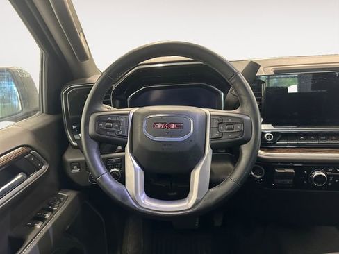 Used 2025 GMC Sierra 1500 SLE AWD/4WD image 12