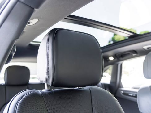 Certified 2026 Porsche Macan AWD/4WD image 67