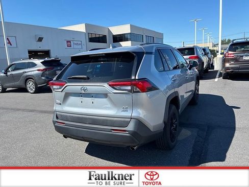 Used 2020 Toyota RAV4 LE w/ All Weather Liner Package AWD/4WD image 10