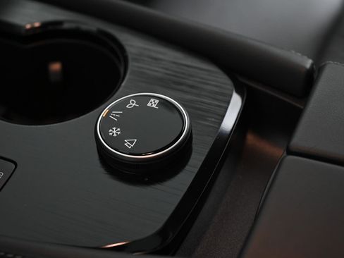 Used 2024 Nissan Rogue Platinum image 23