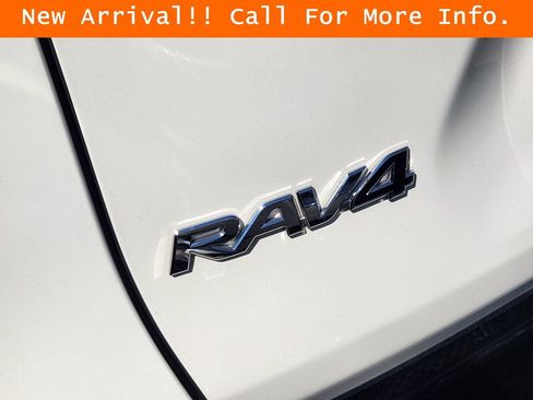 Used 2021 Toyota RAV4 XSE AWD/4WD image 11