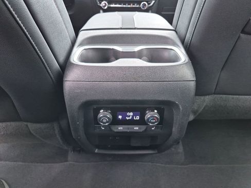 Certified 2024 Chevrolet Traverse RS AWD/4WD image 32