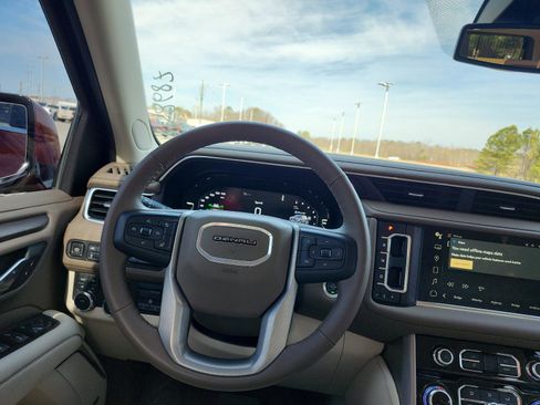 Certified 2024 GMC Yukon XL Denali w/ Max Trailering Package image 15