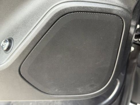 Used 2022 Chevrolet Blazer LT image 23