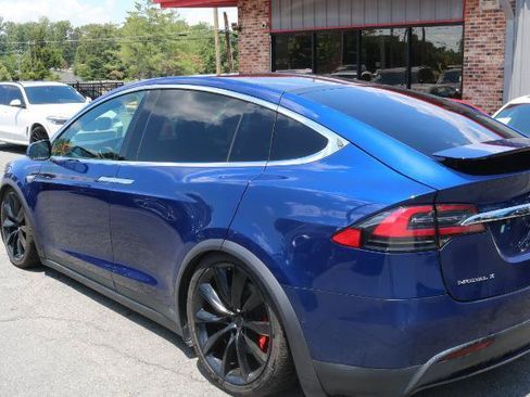 Used 2016 Tesla Model X Performance AWD/4WD image 5