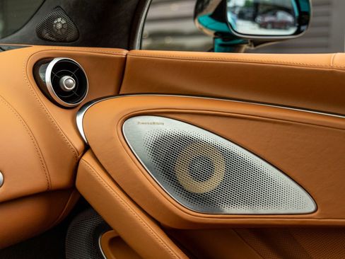 Used 2023 McLaren GT RWD image 31