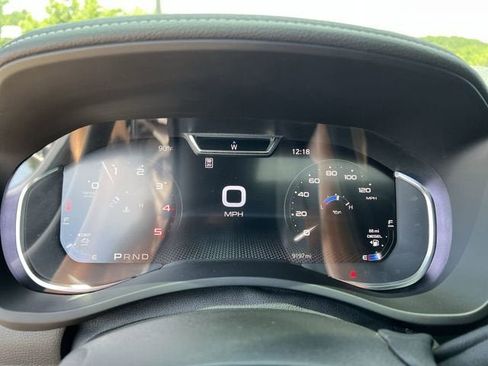 Used 2025 RAM 3500 Laramie AWD/4WD image 12