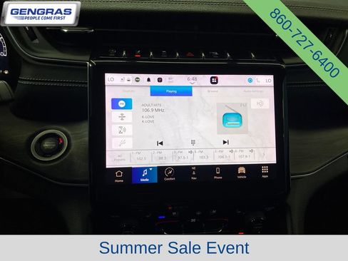 Used 2023 Jeep Grand Cherokee Limited w/ Luxury Tech Group II AWD/4WD image 17