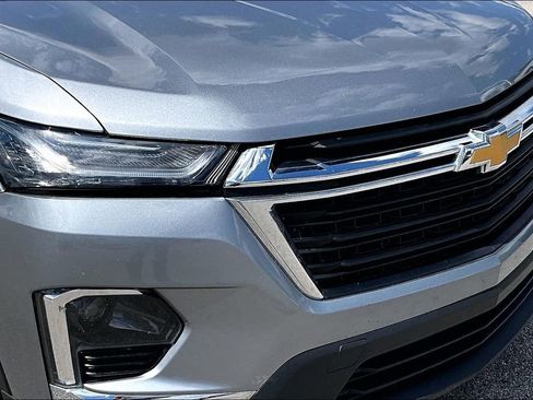 Used 2023 Chevrolet Traverse LS FWD image 30