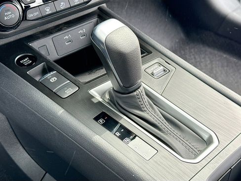 New 2026 Nissan Kicks SV image 11