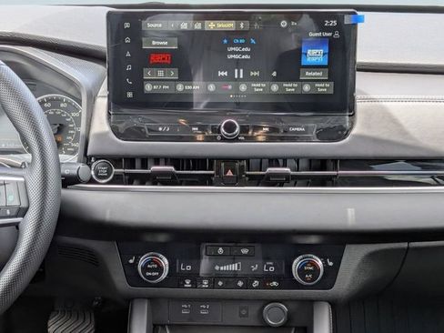 Used 2026 Mitsubishi Outlander AWD image 17