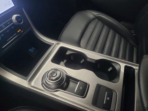 Used 2024 Ford Edge SEL image 26