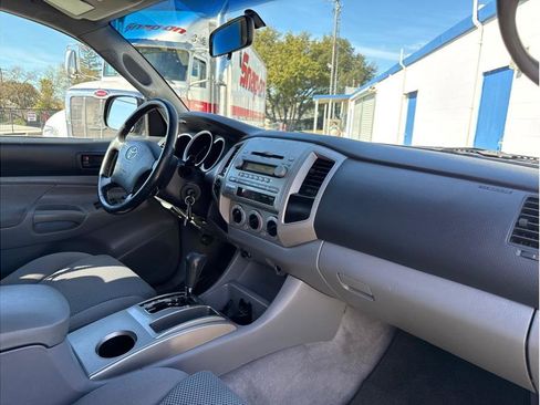 Used 2005 Toyota Tacoma w/ TRD Off-Road Package image 20