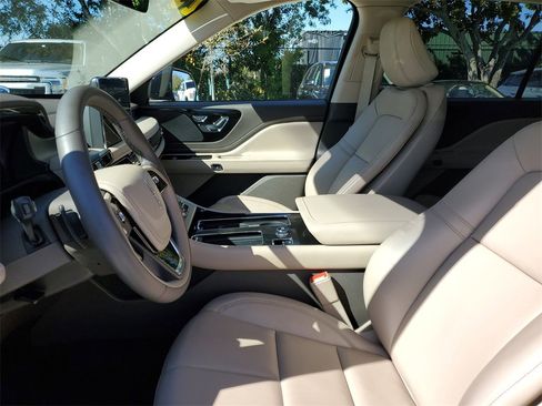 Used 2023 Lincoln Aviator 2WD w/ Premium Package image 22