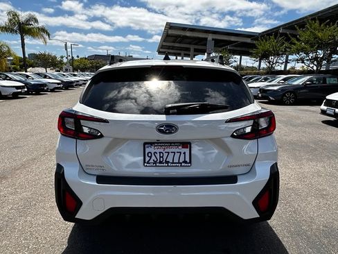 Used 2024 Subaru Crosstrek 2.0i Premium w/ Crosstrek Mirror Package AWD/4WD image 6