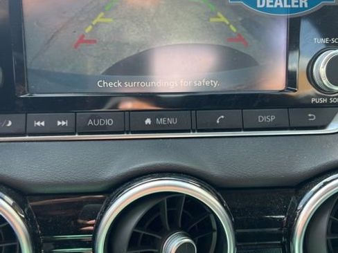 Used 2025 Nissan Sentra S image 6