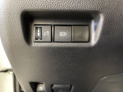 Certified 2025 Toyota RAV4 XLE AWD/4WD image 29