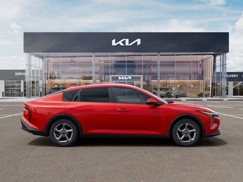 New 2026 Kia K4 LXS image 7