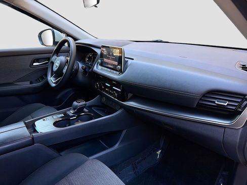 Used 2023 Nissan Rogue SV image 26