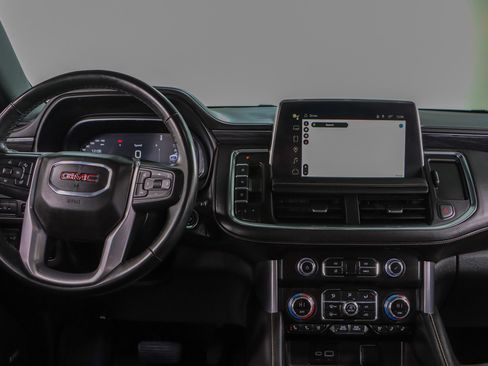 Used 2023 GMC Yukon SLT w/ SLT Luxury Package image 18