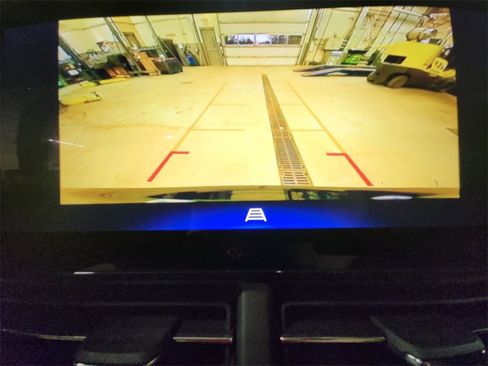 Certified 2025 Chevrolet Trax RS w/ Driver Confidence Package image 18