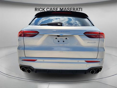 New 2024 Maserati Grecale GT image 4