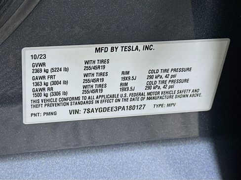 Used 2023 Tesla Model Y Long Range AWD/4WD image 12